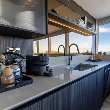 Stylish Apartment In Harrogate, Short Walk To The Convention Centre & Bettys *