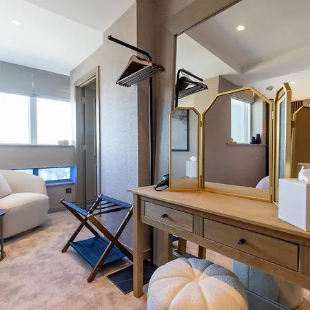 Appartamento Spacious Town View In *