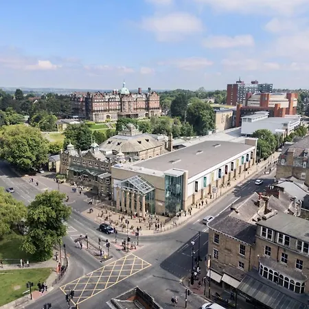 Διαμέρισμα Stylish In Harrogate, Short Walk To The Convention Centre & Bettys Χαρογκέιτ