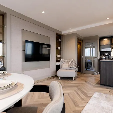 Stylish In Harrogate, Short Walk To The Convention Centre & Bettys *