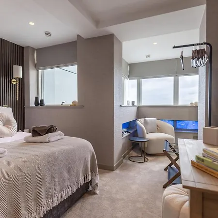 Stylish In Harrogate, Short Walk To The Convention Centre & Bettys
